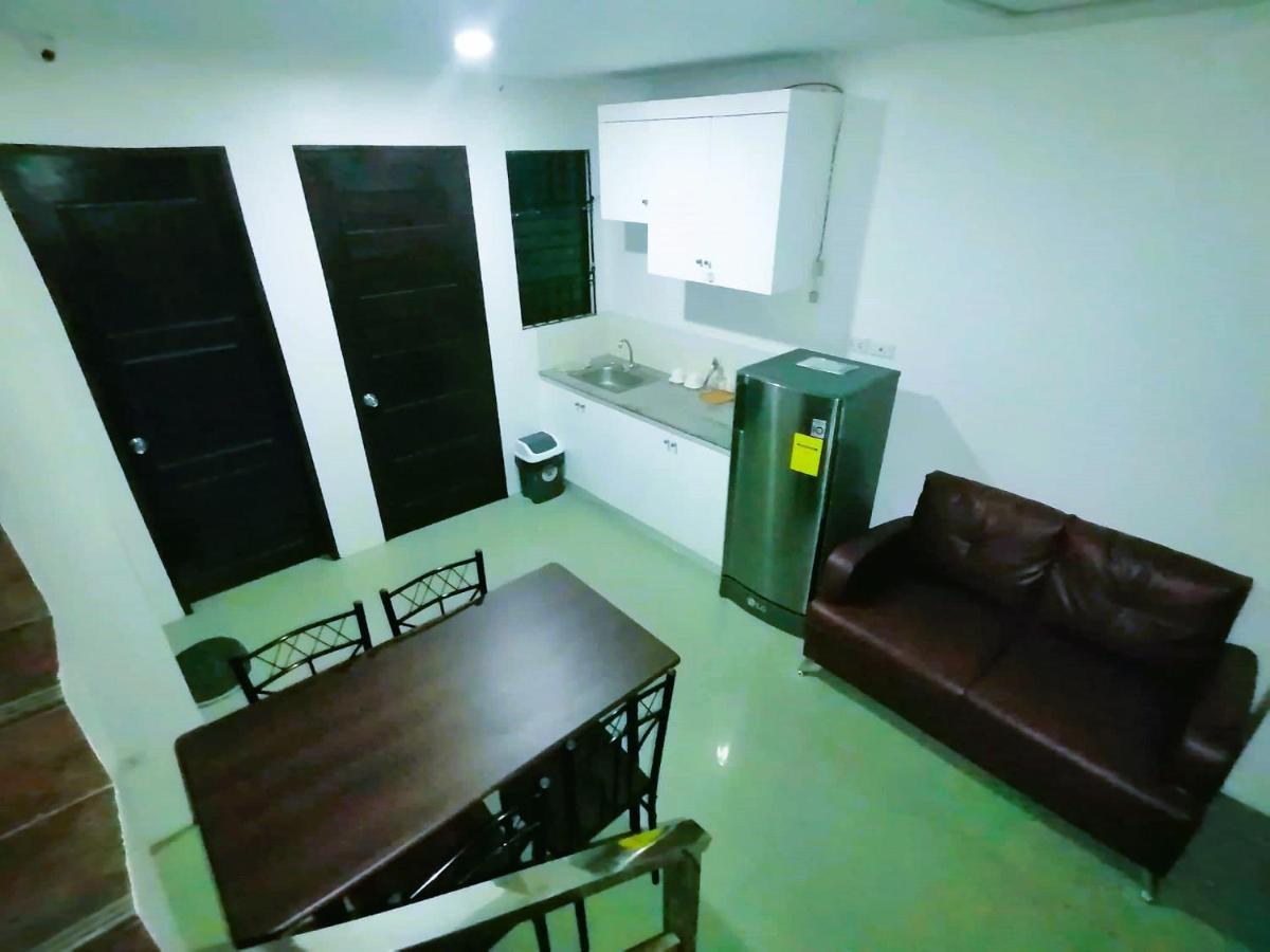 2020 Travelers Inn Dumaguete City Eksteriør billede