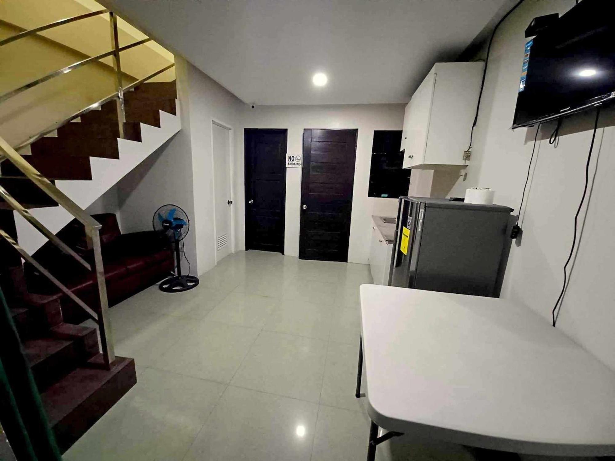 2020 Travelers Inn Dumaguete City Eksteriør billede