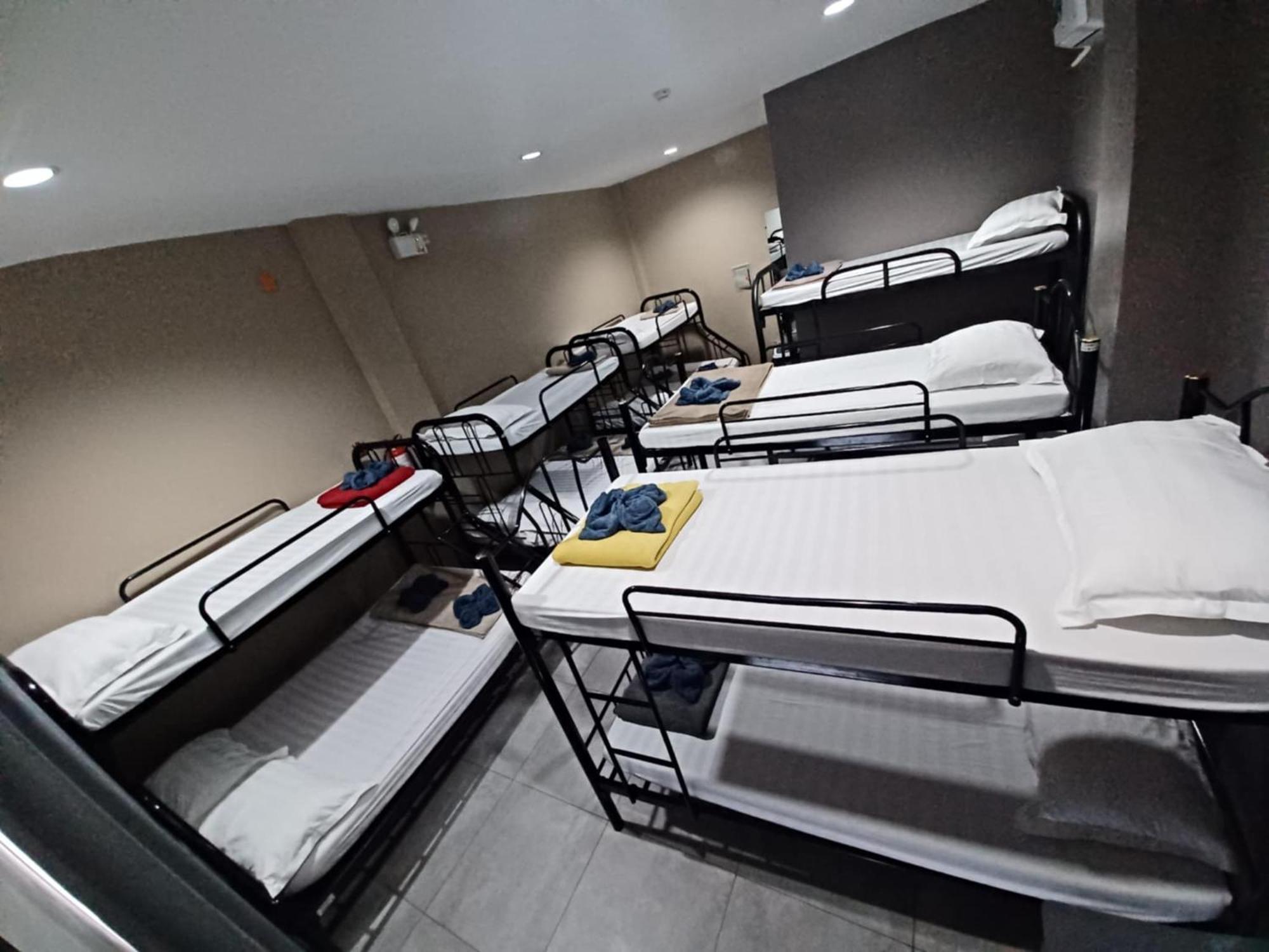 2020 Travelers Inn Dumaguete City Eksteriør billede