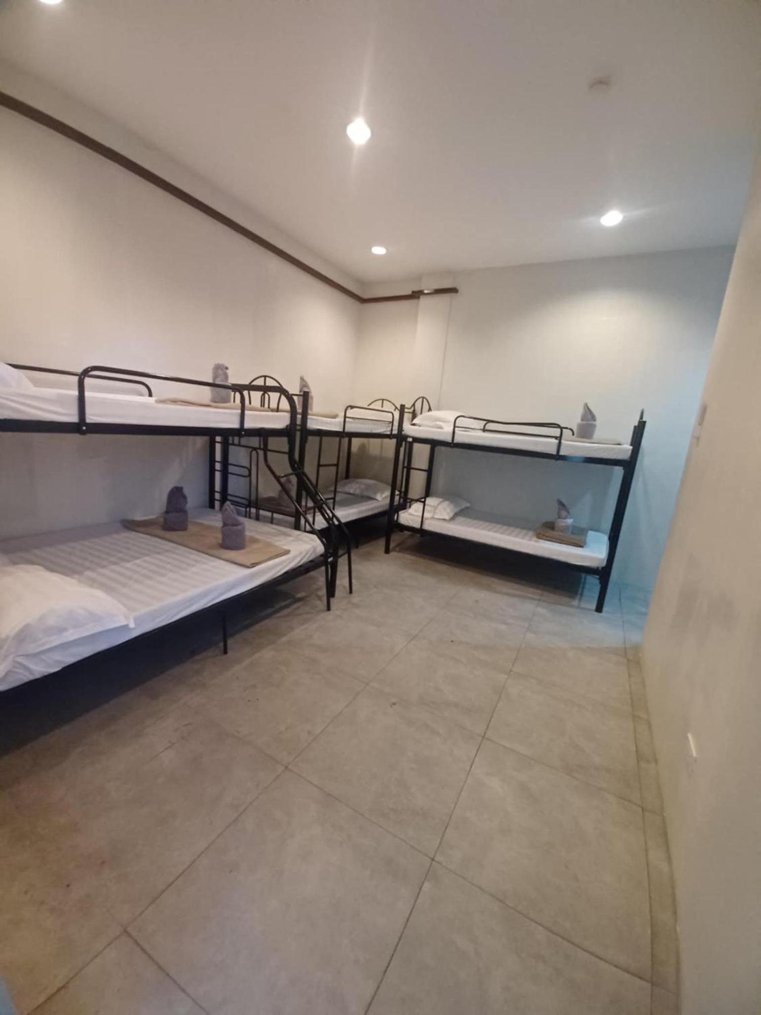 2020 Travelers Inn Dumaguete City Eksteriør billede