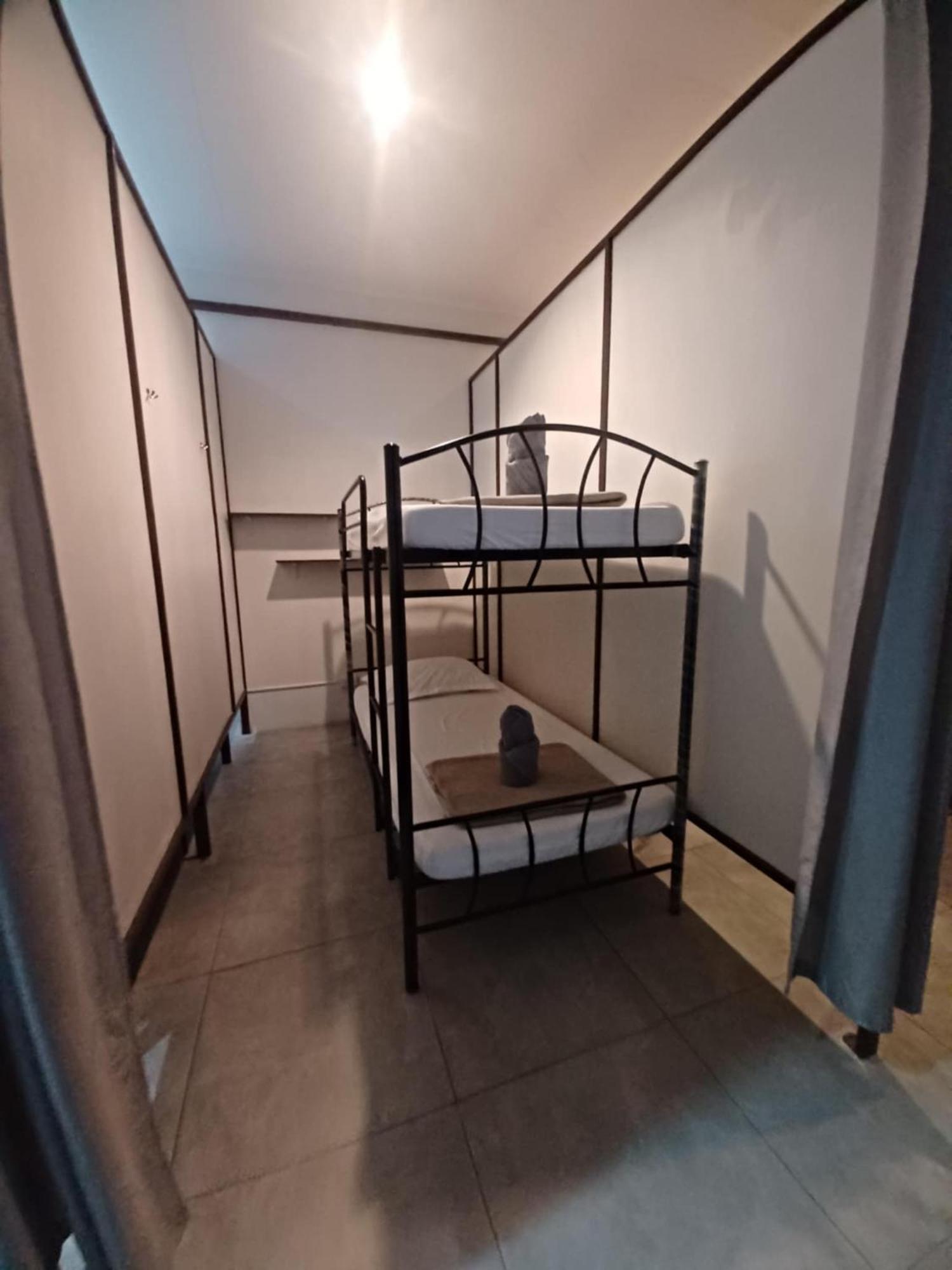 2020 Travelers Inn Dumaguete City Eksteriør billede